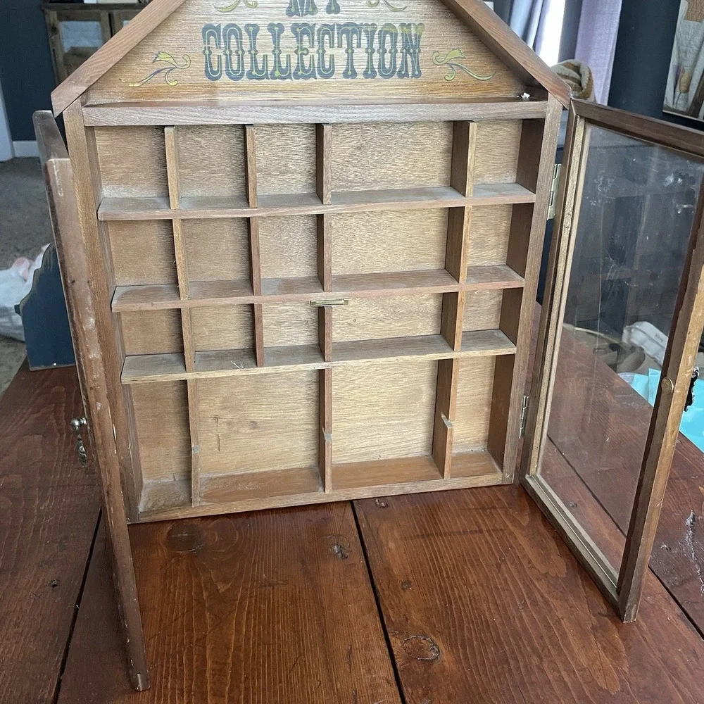Vintage Enesco My Collection Display Cabinet Glass Doors Wall Mounted